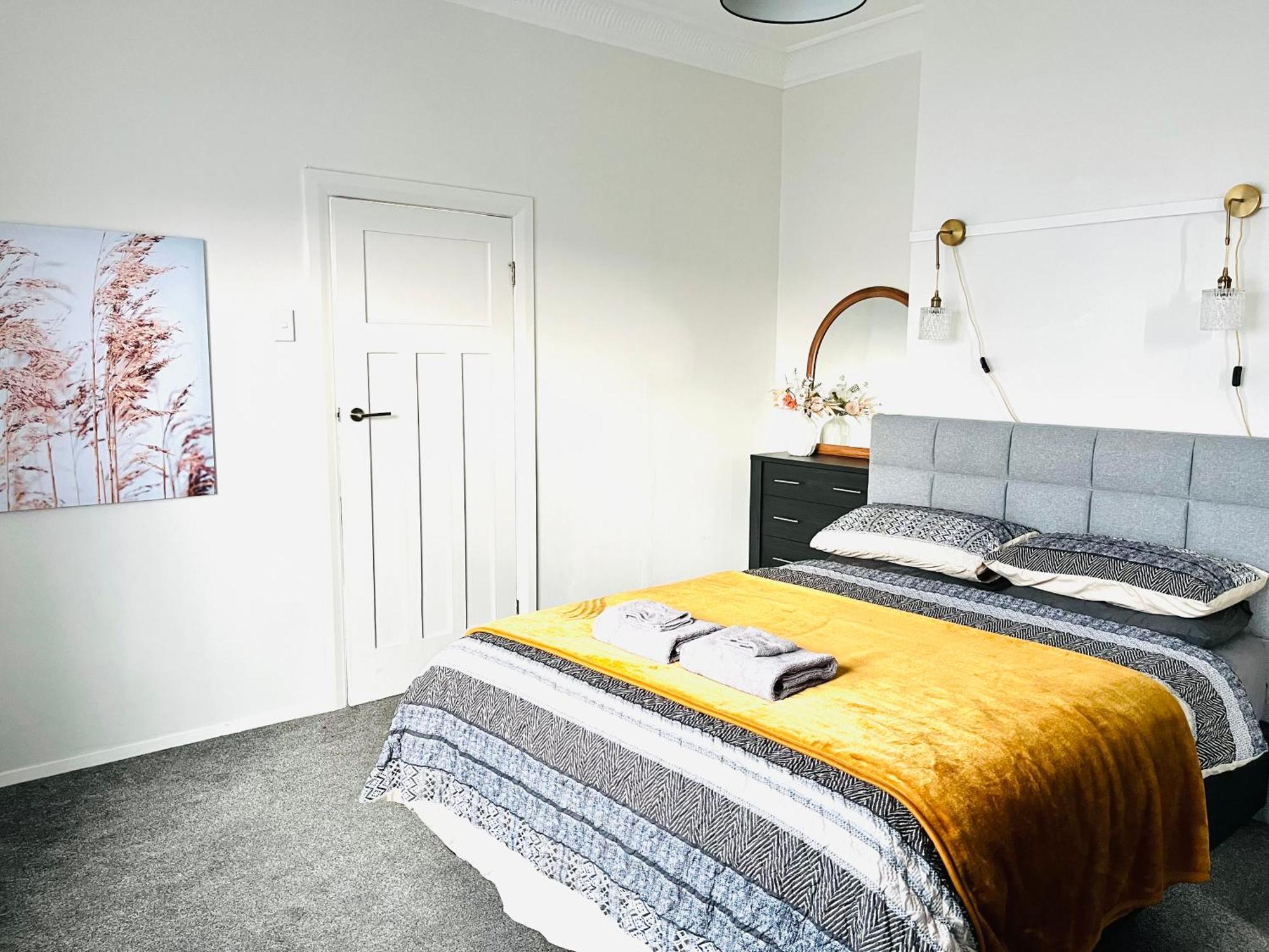 Holiday Home Close To Beach Private Parking 但尼丁 外观 照片